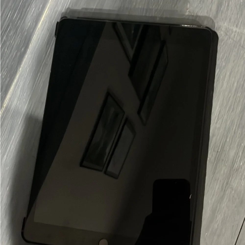 Apple great barely